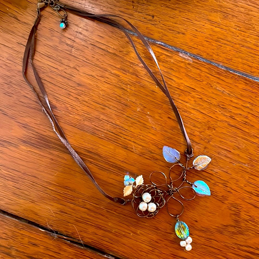 Bird’s nest necklace